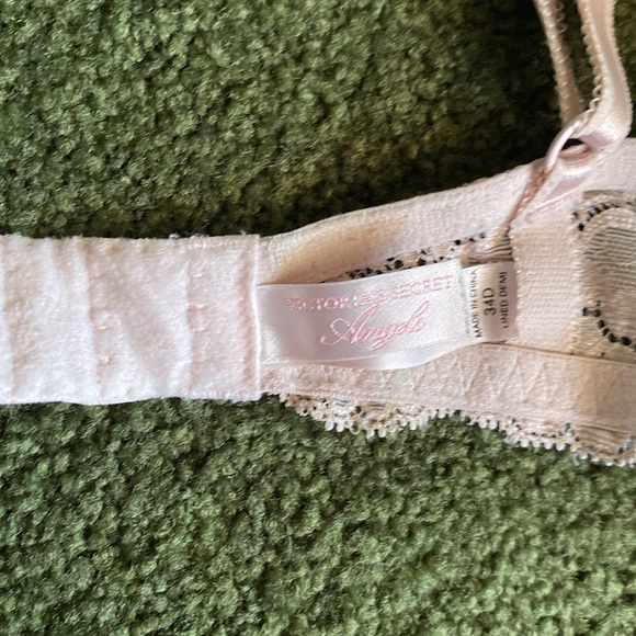 Victoria’s Secret Dream Angels lined Demi bra - Picture 3 of 8